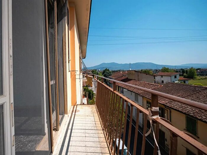 Appartamento trilocale in vendita in Via San Giusto, Campi Bisenzio