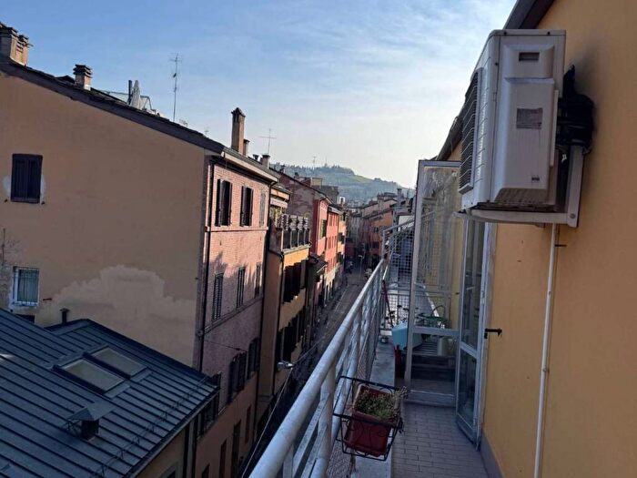 Appartamento trilocale in affitto in via Pietralata, San Felice, Bologna