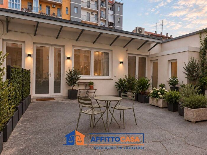 Appartamento trilocale in affitto in Strada Castello di Mirafiori, Nichelino