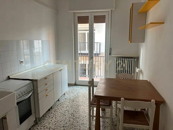 Appartamento quadrilocale in vendita in Via Pier Fortunato Calvi, Verona