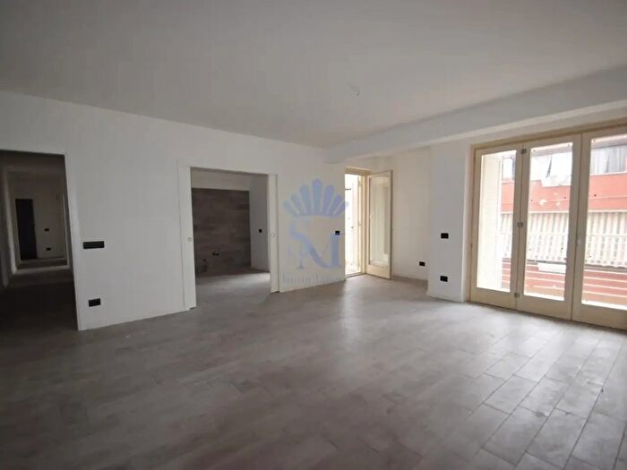 Appartamento trilocale in vendita in Via Carducci, San Prisco