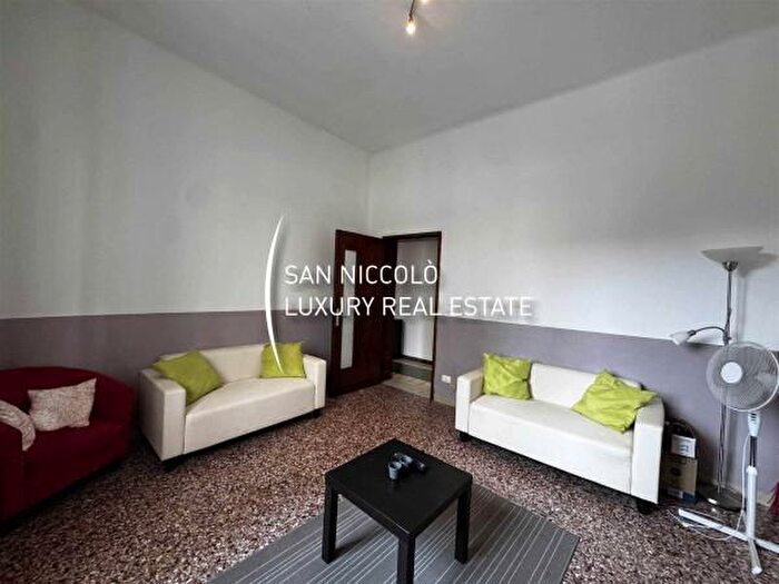 Appartamento con 6 locali in vendita in Via Roma, Livorno