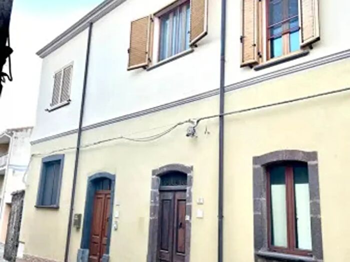 Appartamento quadrilocale in vendita in Via a Pippia, Seneghe