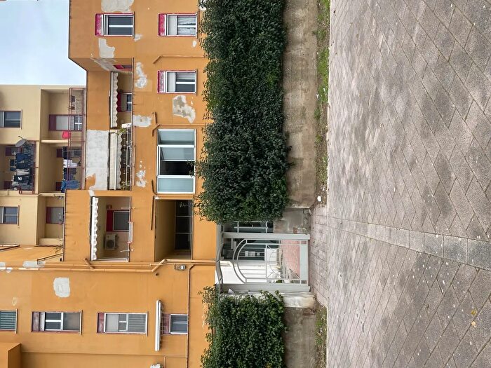 Appartamento con 5 locali in vendita in Via Achille Napoli, Salerno