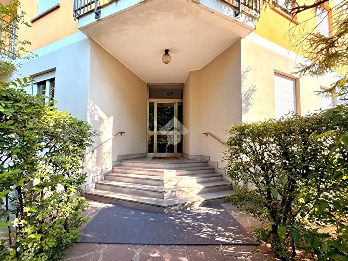 Appartamento trilocale in vendita in Via Don Giovanni Calabria, Milano