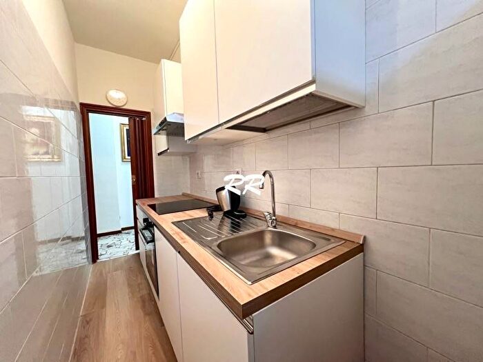 Appartamento bilocale in affitto in Alzaia Naviglio Pavese, Navigli Darsena, Milano