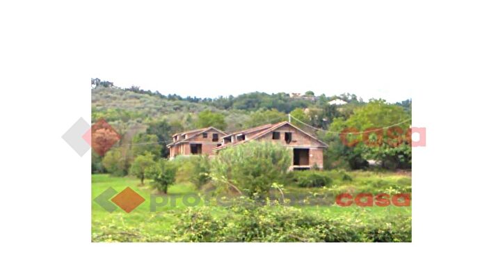 Casa con 20 locali in vendita in Via Valcomperta, Sora