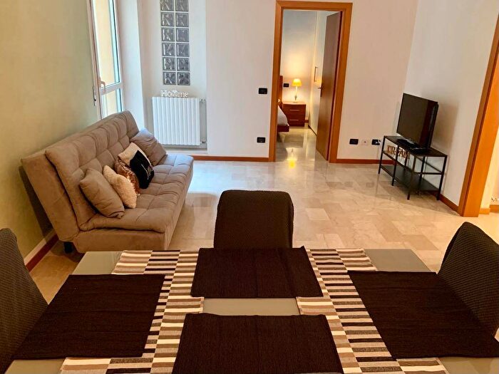 Appartamento bilocale in affitto in Via Stella, Centro Storico, Verona