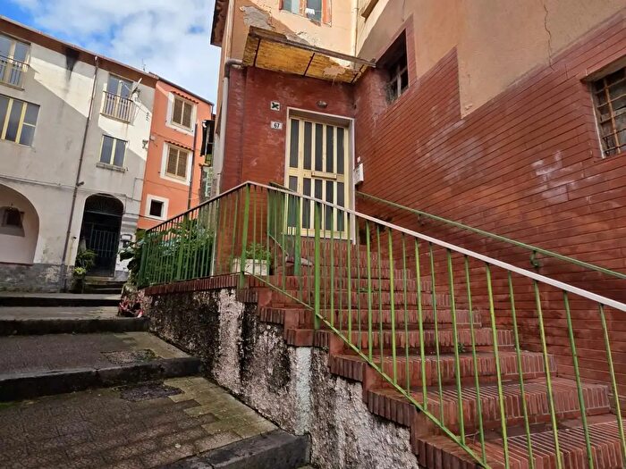 Casa con 10 locali in vendita in Via San Angelo di Ogliara, Salerno