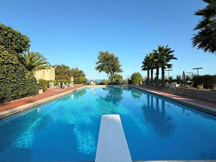 Appartamento con 5 locali in vendita in AdZe Via Panoramica, Gabicce Mare