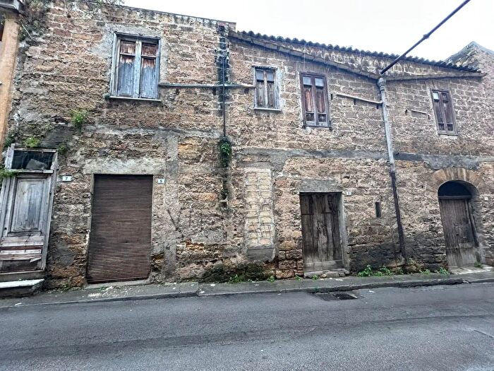 Appartamento con 5 locali in vendita in Via San Vincenzo, Casteldaccia