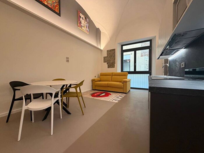 Appartamento trilocale in affitto in Via dei Manassei, Centro Storico Duomo, Prato