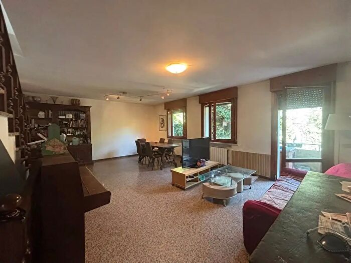Casa con 7 locali in vendita in Via San Tommaso, Albignasego