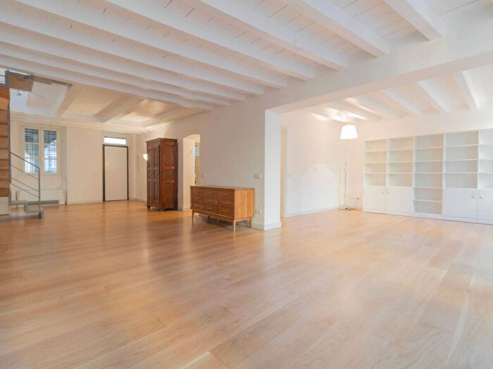 Casa quadrilocale in affitto in Via Cerva, Borgogna Largo Augusto, Milano