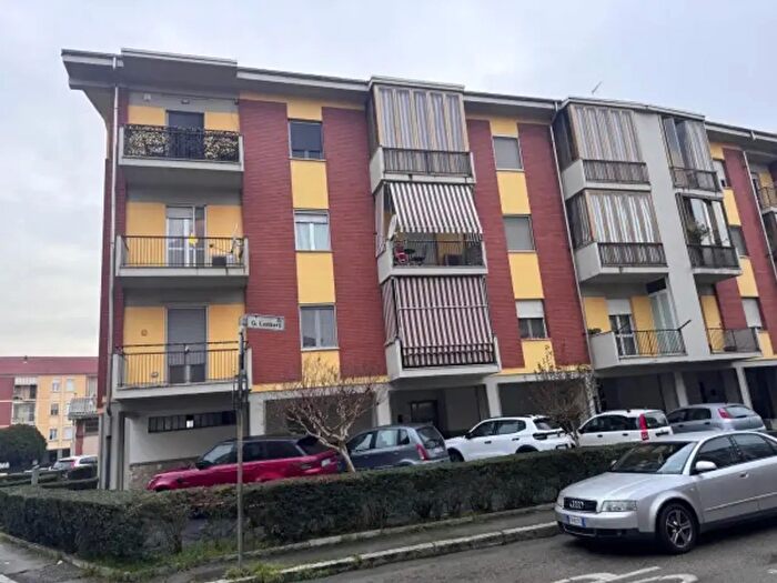 Appartamento quadrilocale in vendita in Via Giovanni Lamberti, Asti
