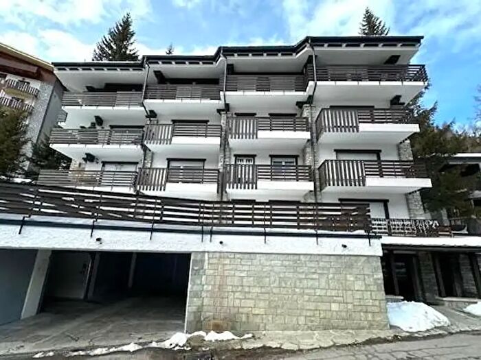Appartamento trilocale in vendita in Via Ezio Vanoni, Madesimo