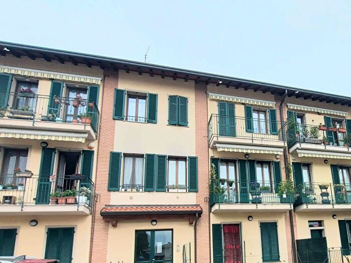 Appartamento monolocale in affitto in Via Piave, Manera, Lomazzo
