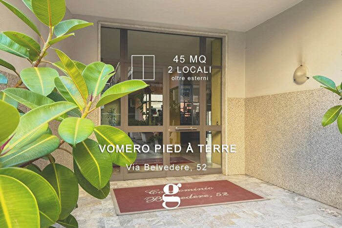 Appartamento bilocale in vendita in Via Belvedere, Napoli