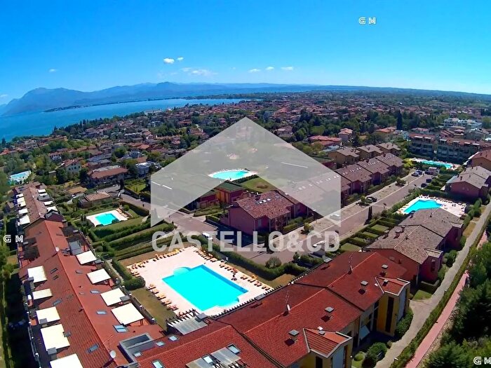 Appartamento bilocale in affitto in Via Comboni, Desenzano Del Garda