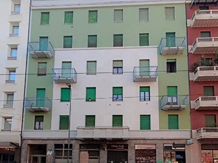 Appartamento bilocale in affitto in Via Fabio Filzi, Centrale, Milano