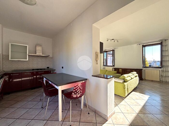 Appartamento trilocale in vendita in Via Roma, Castellucchio