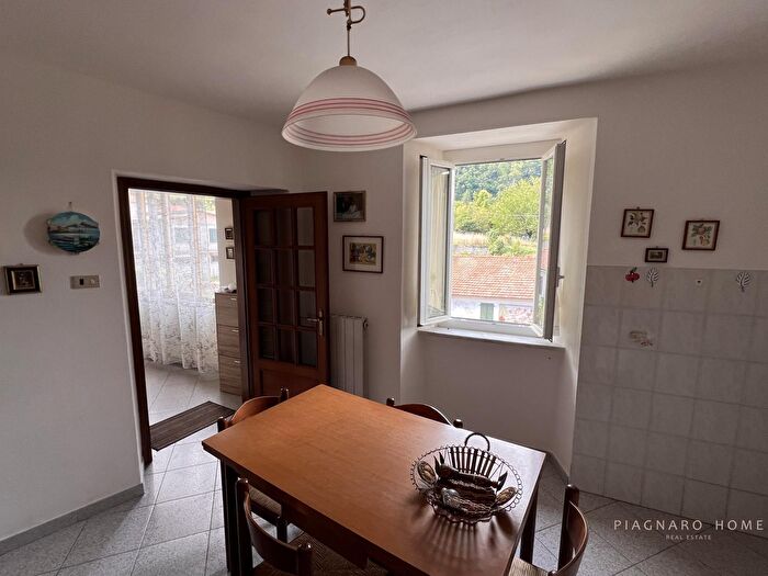 Casa con 5 locali in vendita in Via Pozzo, Mulazzo