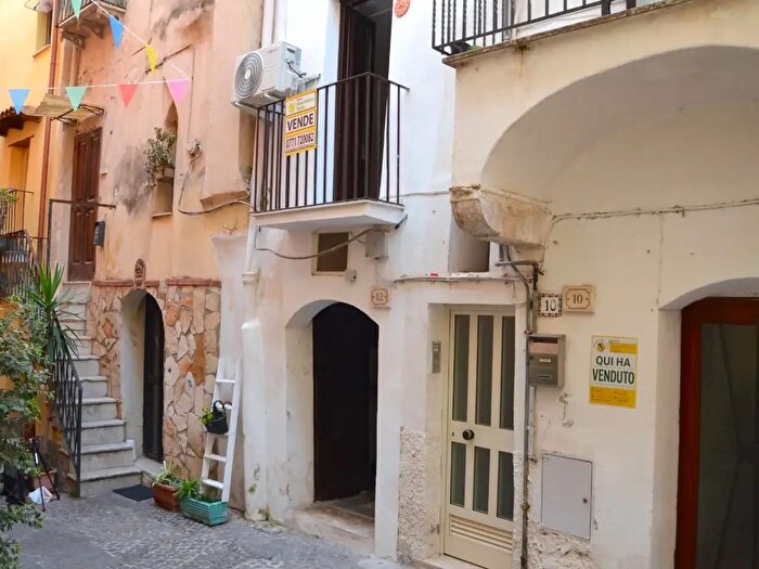 Casa bilocale in vendita in Formia