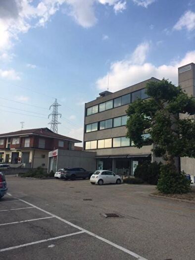 Casa con 6 locali in affitto in Mussotto Corso Asti, Alba