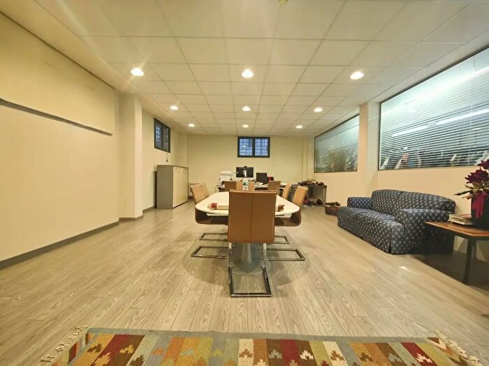 Casa con 14 locali in vendita in Fucecchio