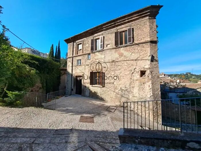 Appartamento bilocale in vendita in Via delle Mura Ciclopiche, Spoleto
