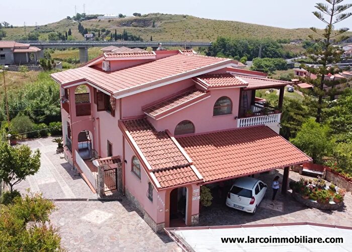 Casa con 15 locali in vendita in C da Profondiero San Nicola Arcella Cosenza, San Nicola Arcella