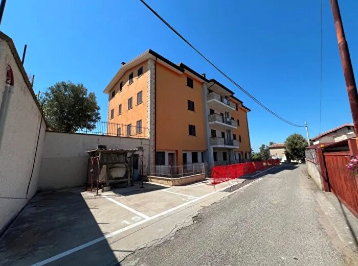 Appartamento trilocale in vendita in Zumpano