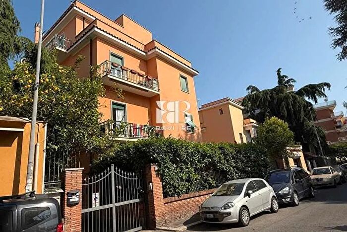 Appartamento bilocale in vendita in Via del Forte Boccea RomaBoccea, Roma