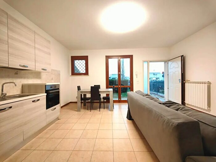 Appartamento con 5 locali in vendita in Fucecchio