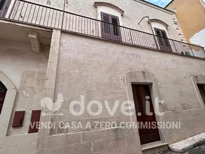 Casa con 6 locali in vendita in Via Saverio Fanelli, Massafra