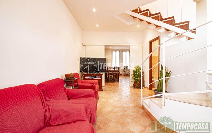 Appartamento quadrilocale in vendita in Viale Monza, Milano