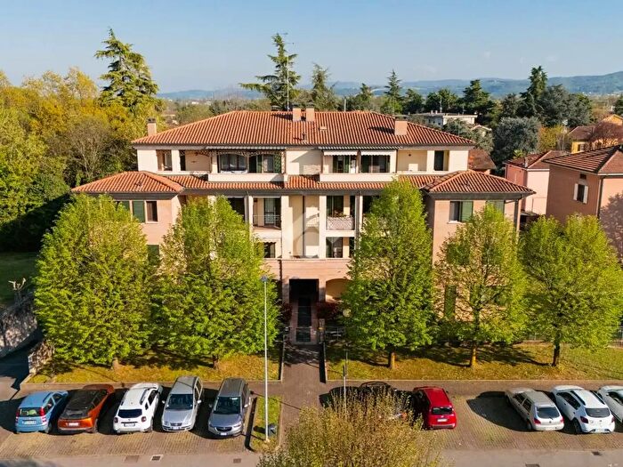 Appartamento trilocale in vendita in Via Camillo Prampolini, Bibbiano