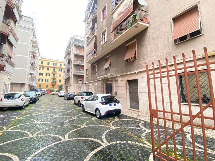 Appartamento bilocale in vendita in Roma