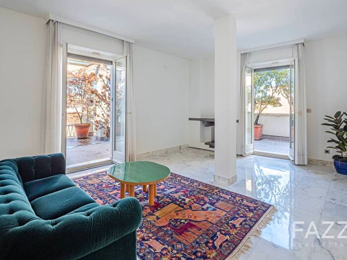 Appartamento quadrilocale in affitto in Via Eugenio Chiesa, Guastalla, Milano