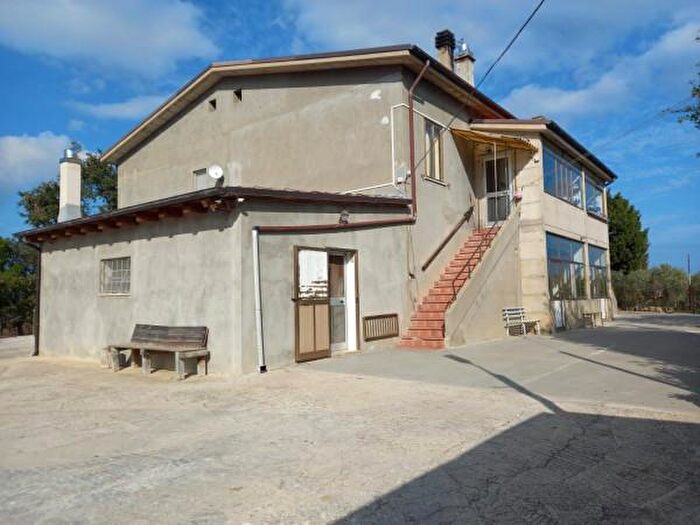 Appartamento con 6 locali in vendita in Petacciato