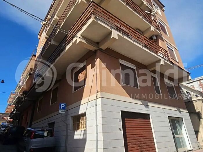 Appartamento con 5 locali in affitto in Via Roma a, Furci Siculo