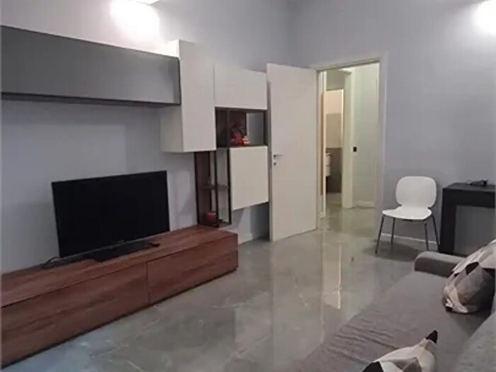 Appartamento bilocale in affitto in Via Caracciolo, Milano
