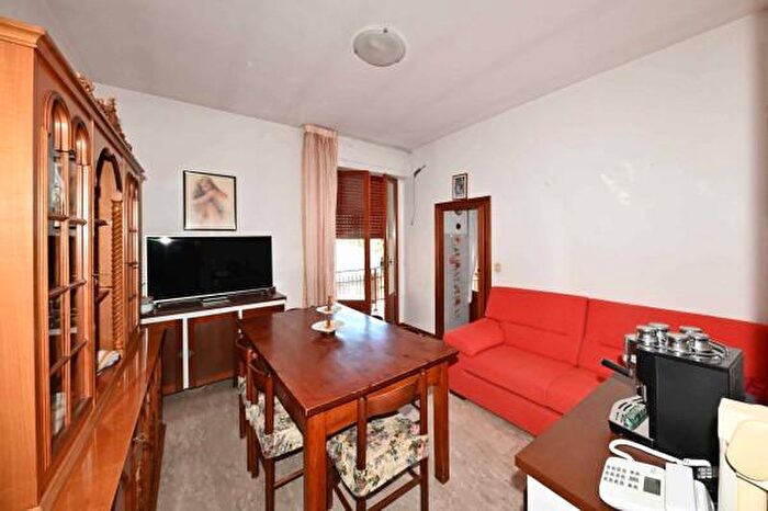 Appartamento con 6 locali in vendita in Via Senese E, Lucignano