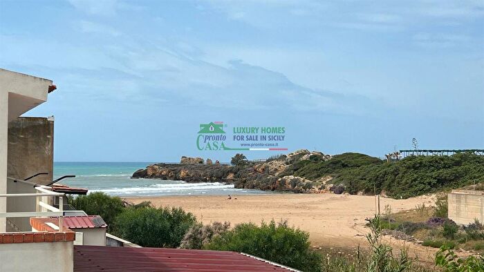 Appartamento trilocale in affitto in Strada Privata, Santa Croce Camerina