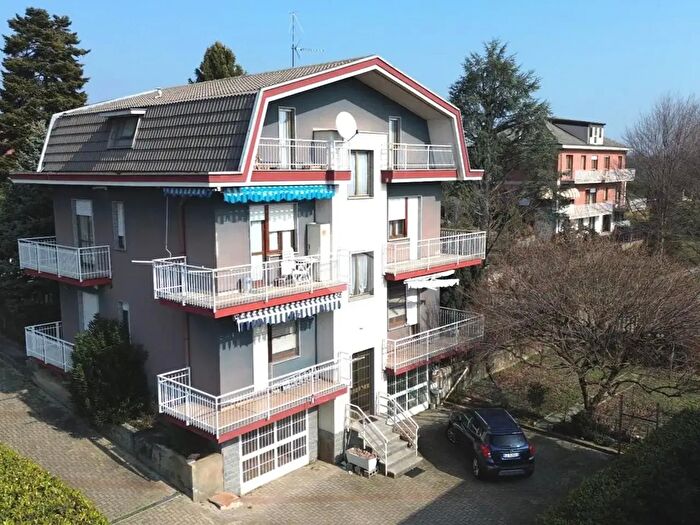 Appartamento con 8 locali in vendita in Via S Giovanni Bosco, Caselette