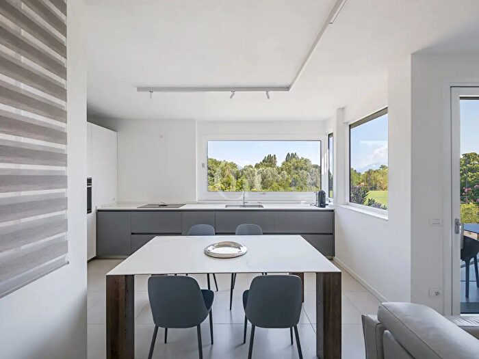 Appartamento trilocale in vendita in Via Giovanni Palatucci C, Desenzano Del Garda