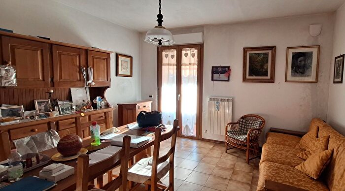 Appartamento con 6 locali in vendita in Borgo A Mozzano