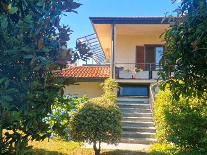 Appartamento bilocale in affitto in Via Gran Paradiso, Ronchi, Gallarate