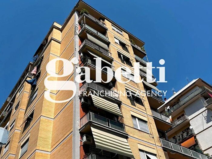 Appartamento bilocale in affitto in Viale della Serenissima, Villa Gordiani, Roma