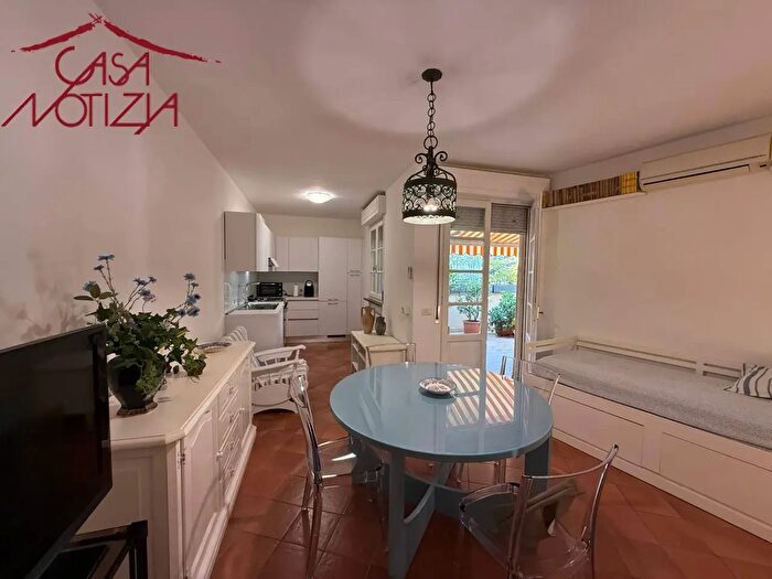 Appartamento trilocale in vendita in Viale Cadorna, Lucca
